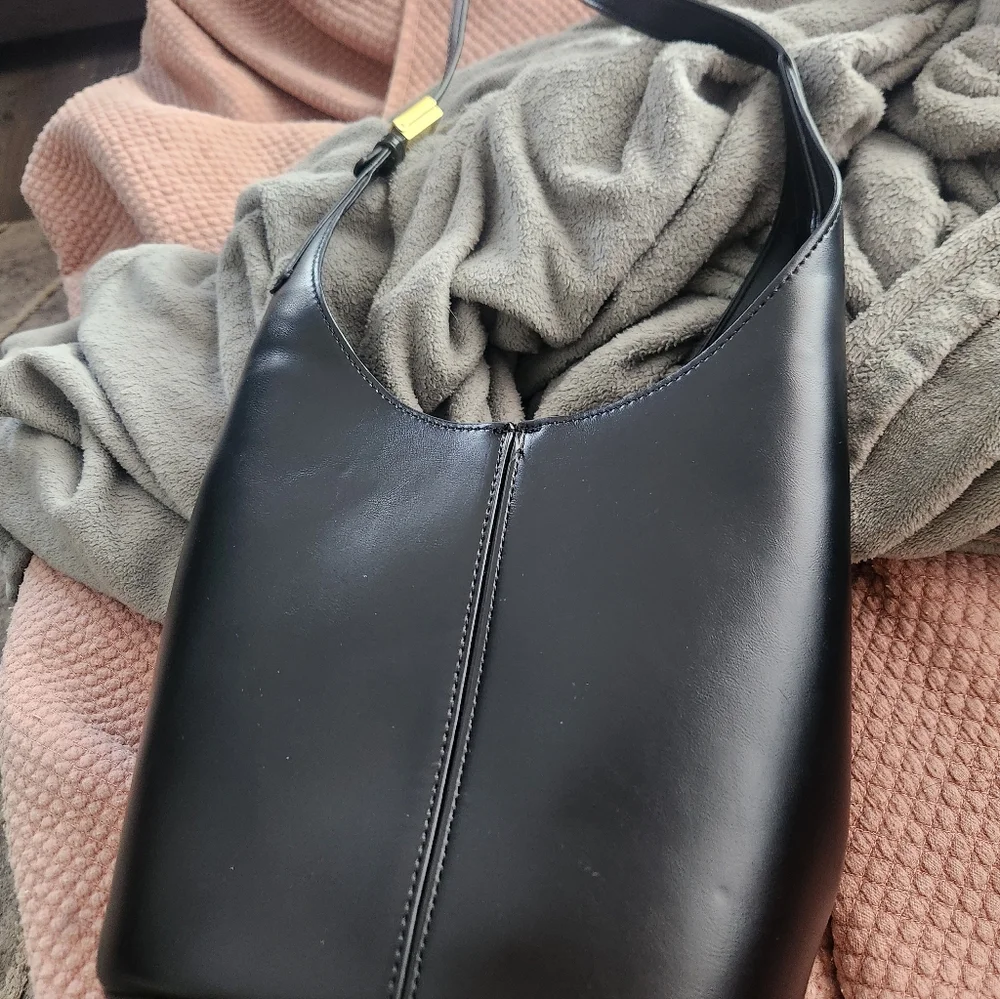 Antik Kraft Faux Leather Bucket Bag With Removable Inner Pouch